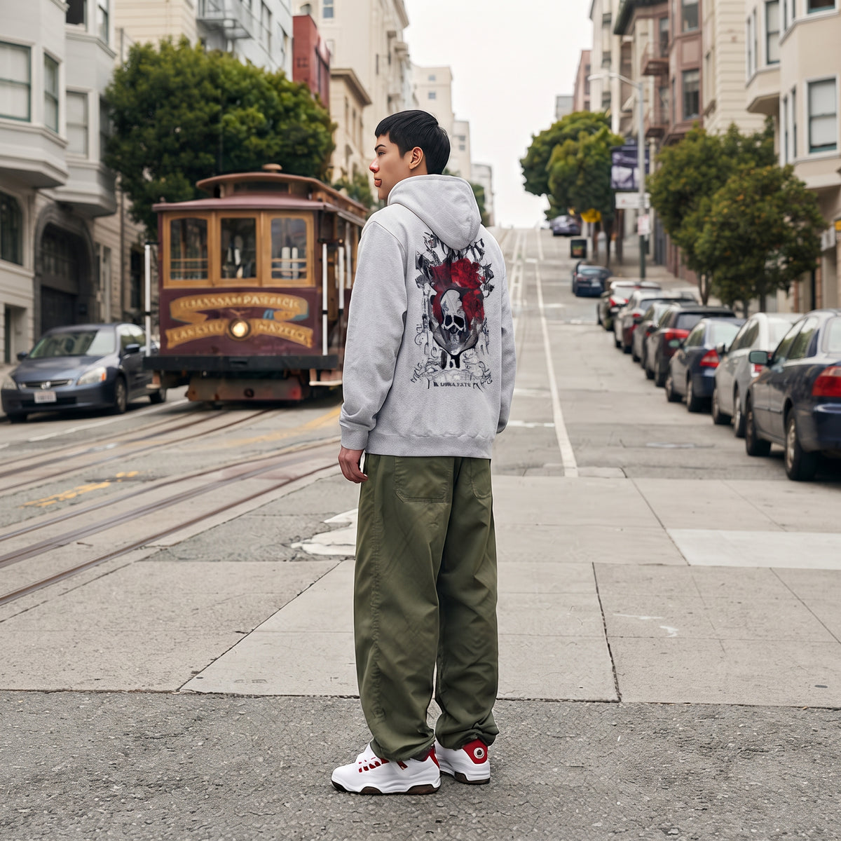 Loose-Fit Pullover Hoodie